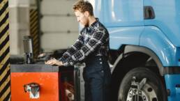 Nell’ambito della manutenzione meccatronica, quali sono gli interventi in grado di migliorare la longevità dei veicoli commerciali e le loro prestazioni