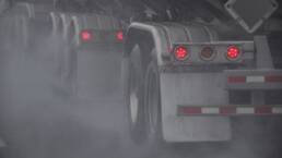 Analisi delle strategie per ridurre l'impatto ambientale dei veicoli commerciali pesanti, in un’epoca in cui la sostenibilità è la chiave