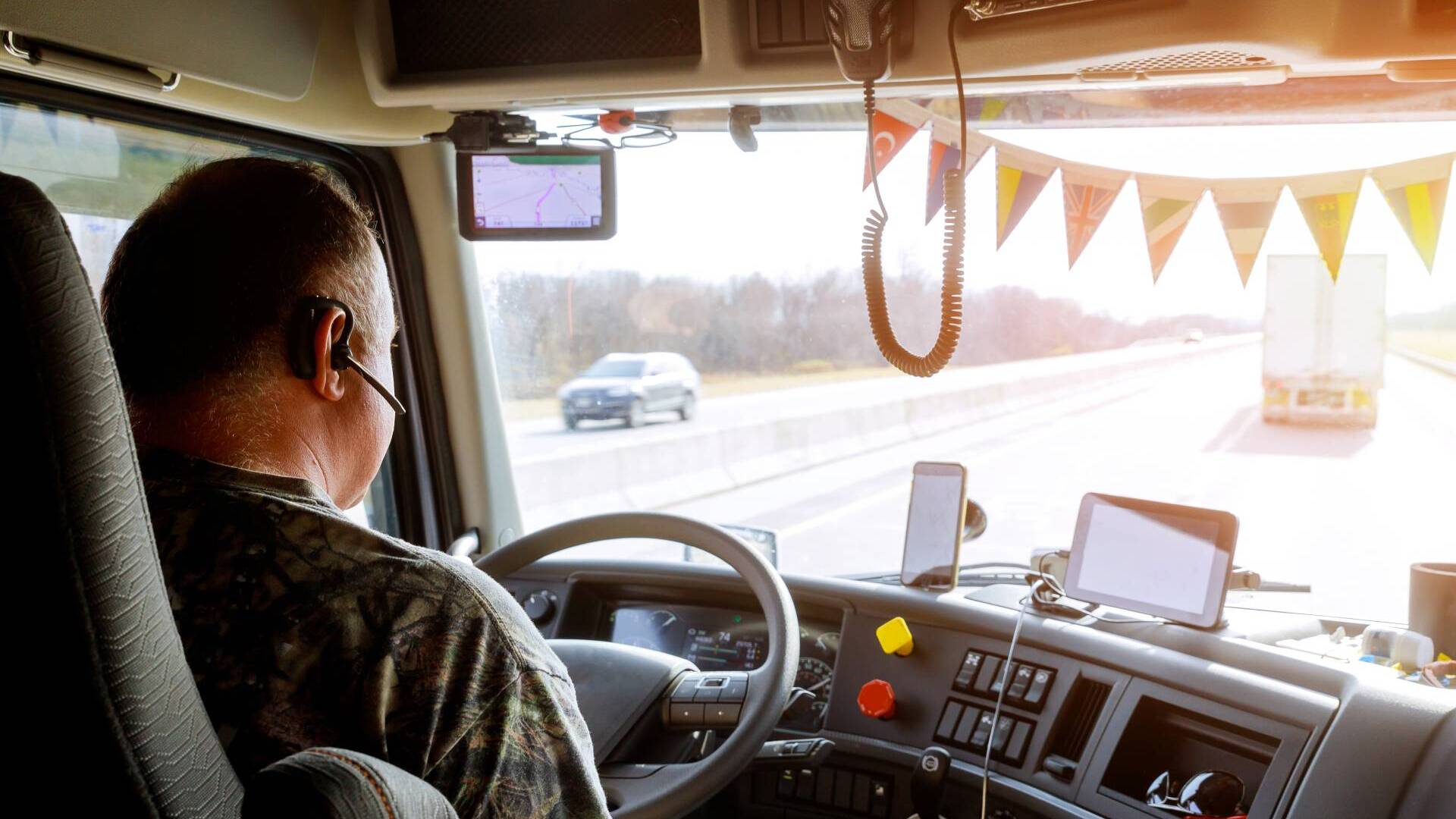 Innovazioni nei sistemi di navigazione per camion e veicoli commerciali: analisi dei principali e di tutti i vantaggi che ne conseguono