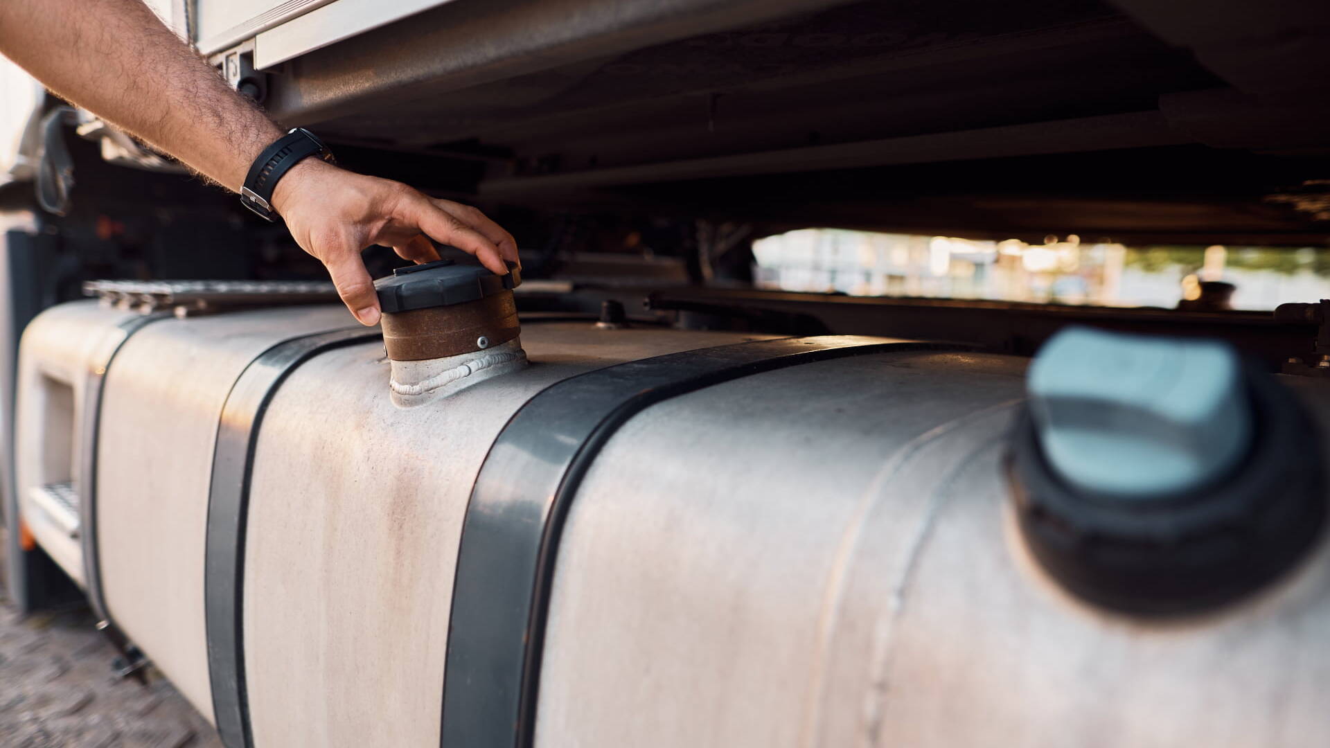 Trattamento serbatoio camion: come prevenire contaminazioni